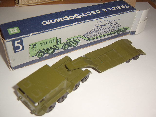 Soviet Dinky Tank.JPG