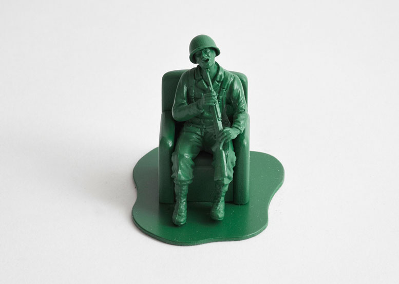 Dorothy-Casualties-War-Toy-Soldiers-07.jpg