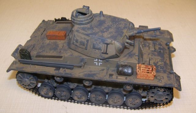 Panzer III_DAK_99302S2_COLD STEEL_32_.jpg
